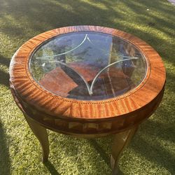 Round Accent Table