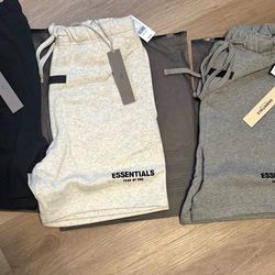 essential shorts