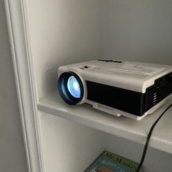 Projector HDMI Compatible 