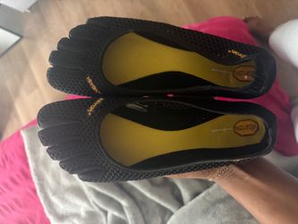 Vibram FiveFingers Barefoot Shoes