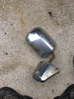 Truck mirror