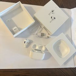 AirPods Pro (2nd generation) with MagSafe Case (USB‑C) RIGHT AIRPOD ONLY