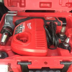 Uponor Milwaukee Propex 4  Heads And Charger And Case 