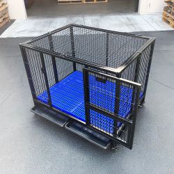 $180 (New) Heavy-duty dog cage 41x31x34” single-door folding kennel w/ plastic tray
