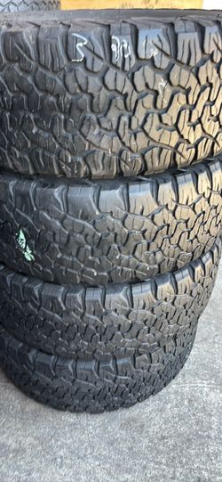 285/60/20 Bfgoodrich All Terrian Ko2 🔥