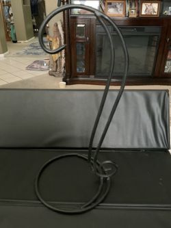 BLACK ORNAMENT STAND #A ( 12.5 inches tall )