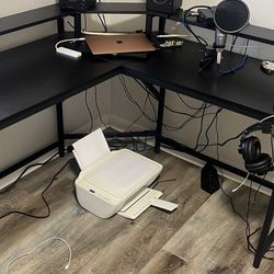 Corner Desk