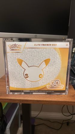 Pokemon 30th ETB