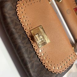 Michael kors Cross Body