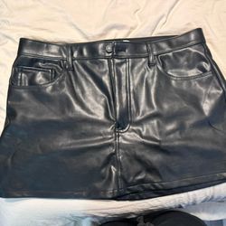 leather skirt 