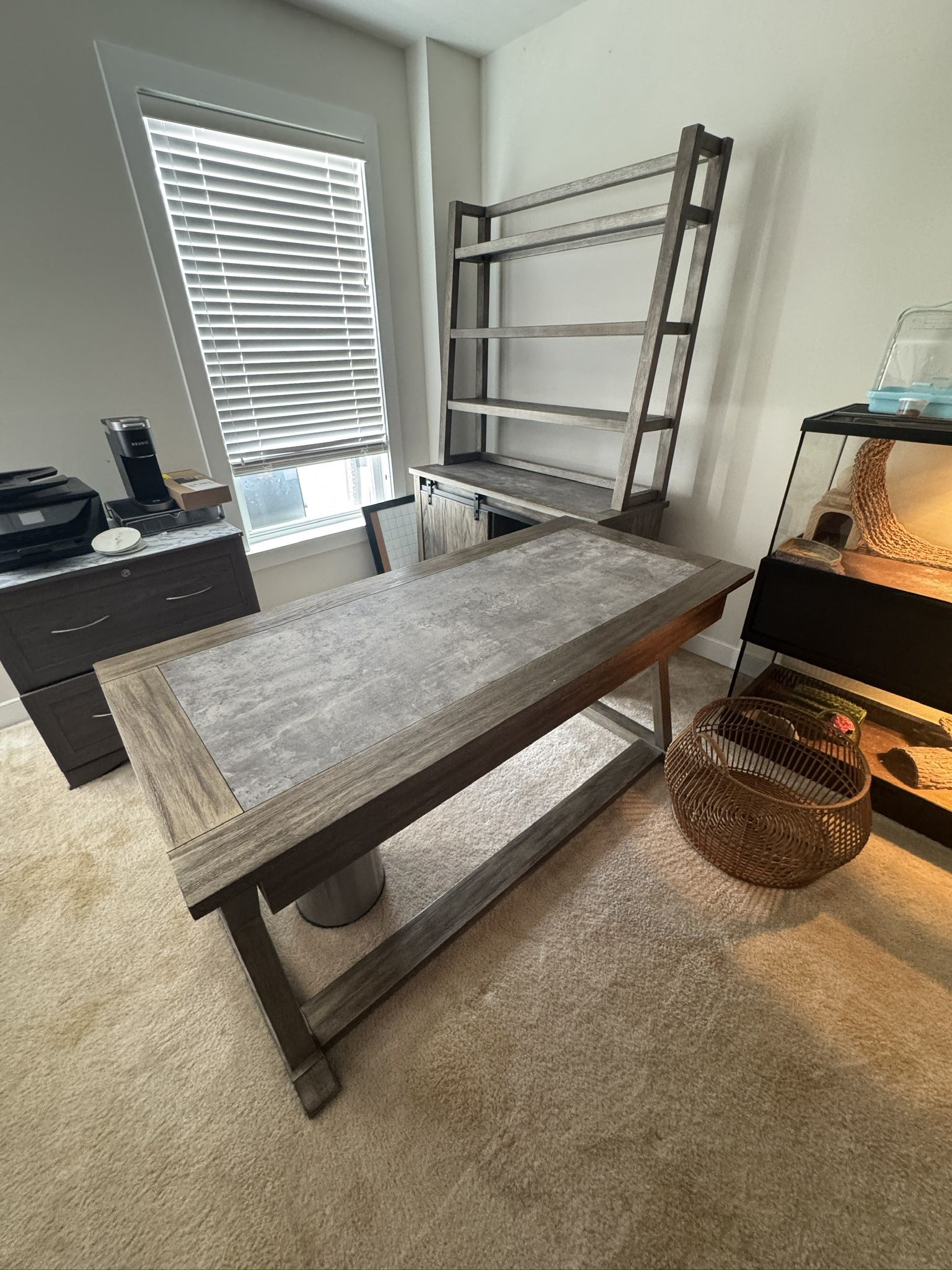 Office Desk With Bookshelf