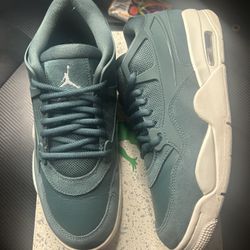 Jordan 4 RM Oxidized Green Size 8.5M Used