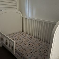 Delta Children Crib 3 in 1