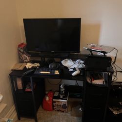 Large Desk With Shelves Built In