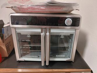 Black + Decker Crisp n' Bake Air Fryer/ Oven