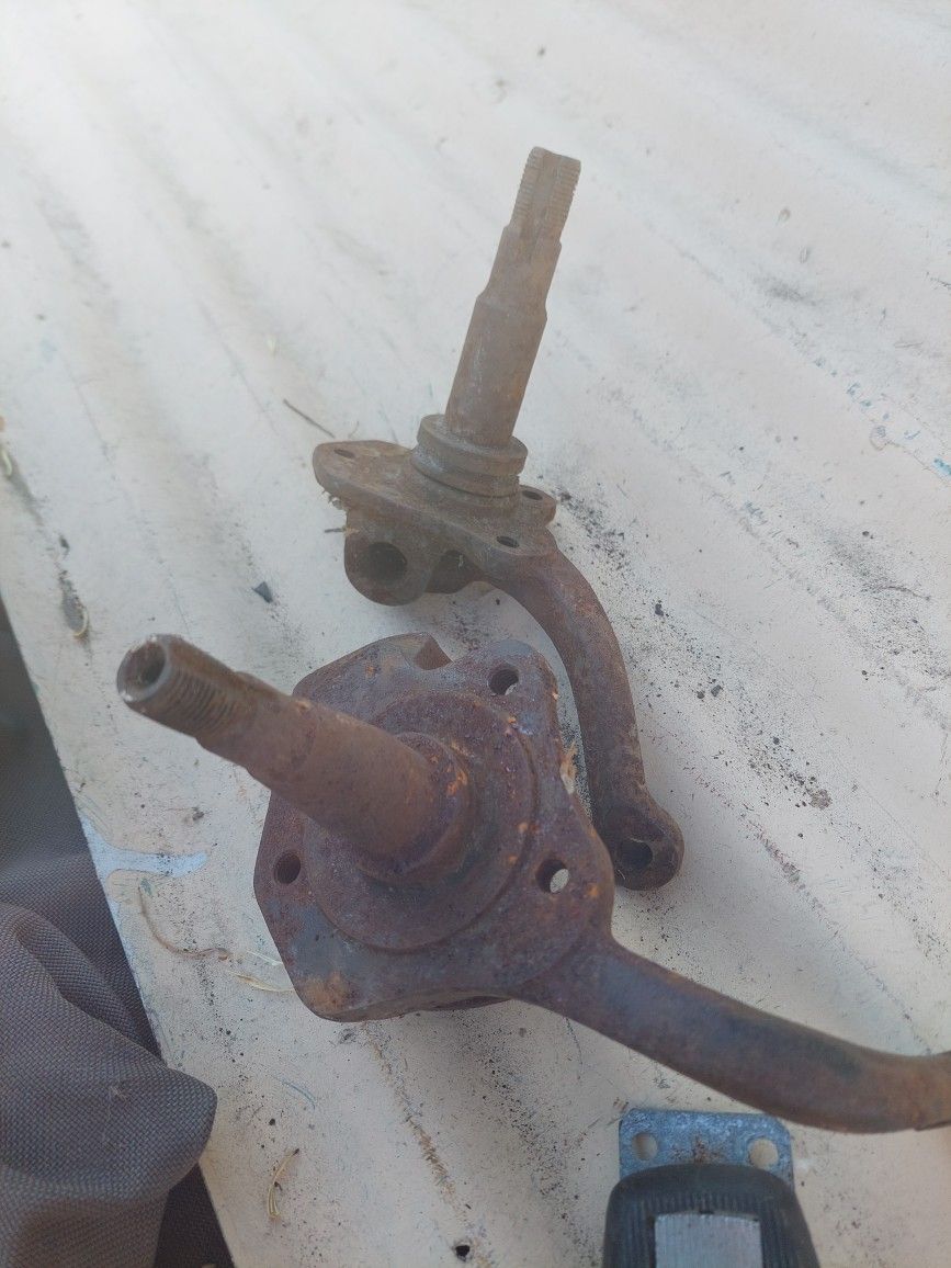Original German Vw Spindles  2 - Different Years 