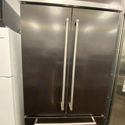 Built In KitchenAid 42”