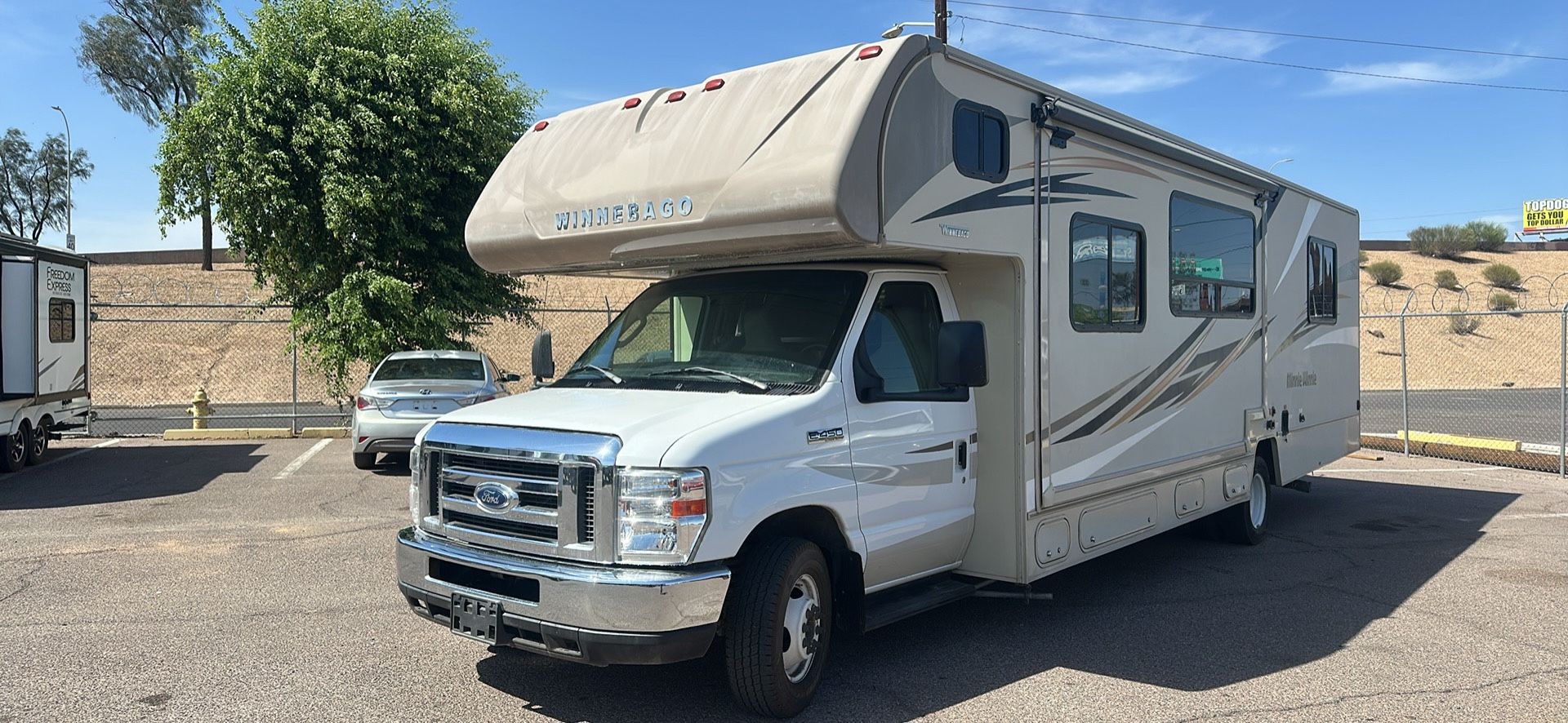 2019 Winnebago Mini Winnie
