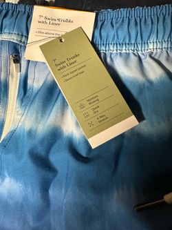 Men’s swimming shorts