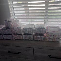 Size 6 Honest Diapers + Honest Wipes 
