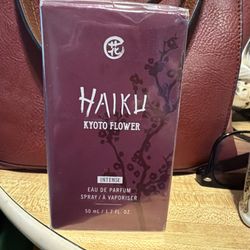 Brand new Avon Haiku Kyoto Flower Intense EDP Eau de Parfum Spray 1.7oz/ 50ml New Sealed