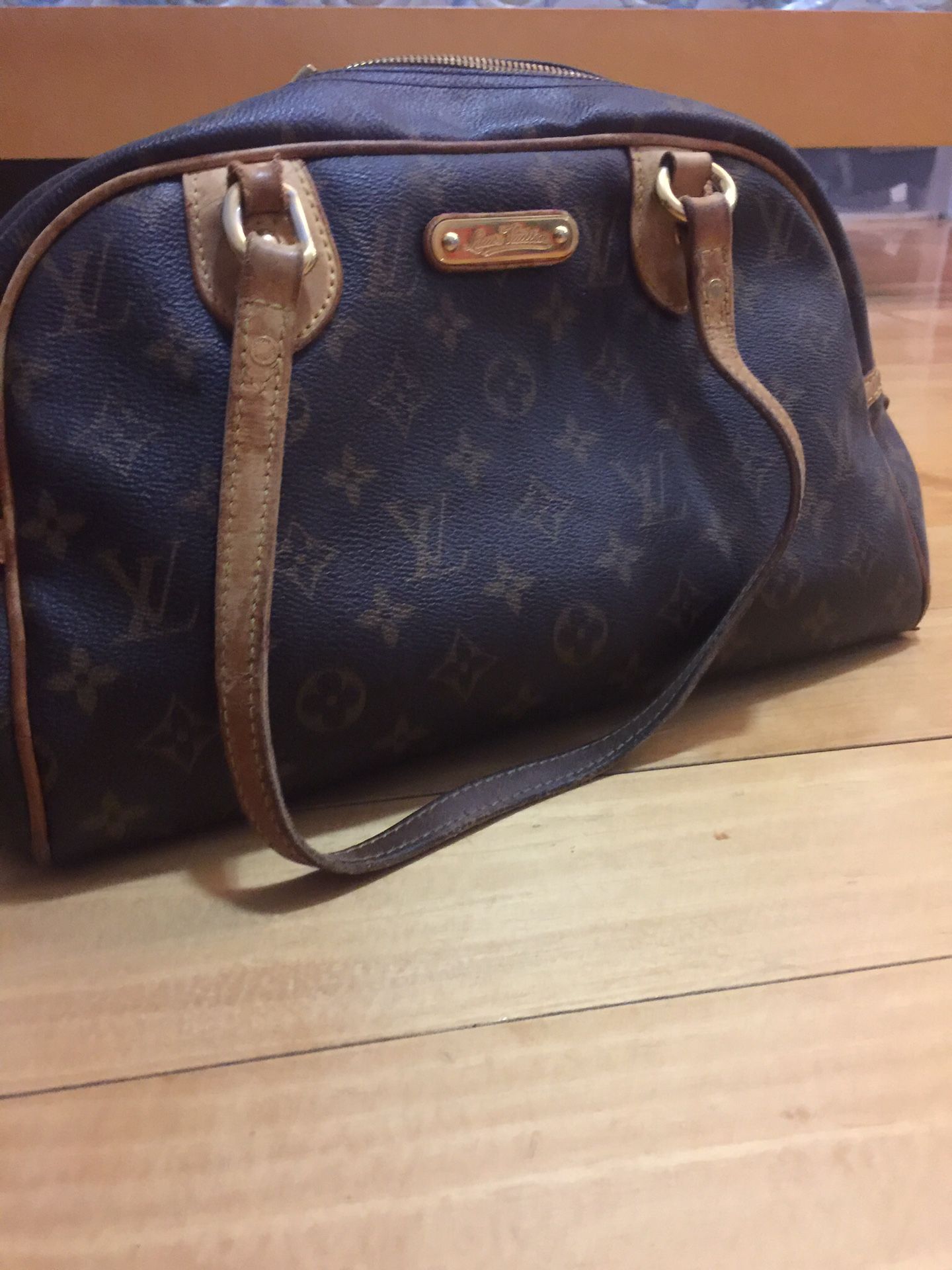 Louis Vuitton Gucci chanel