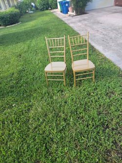 Chararvi chairs r,e,n, t