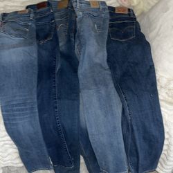 Levi & holister jeans , sizes xs ,24,00S