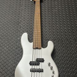 Charvel Pro-Mod San Dimas 5 String Bass