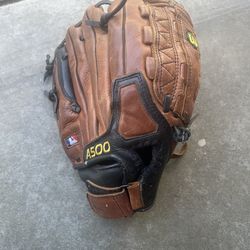 Wilson A500 baseball glove 12”