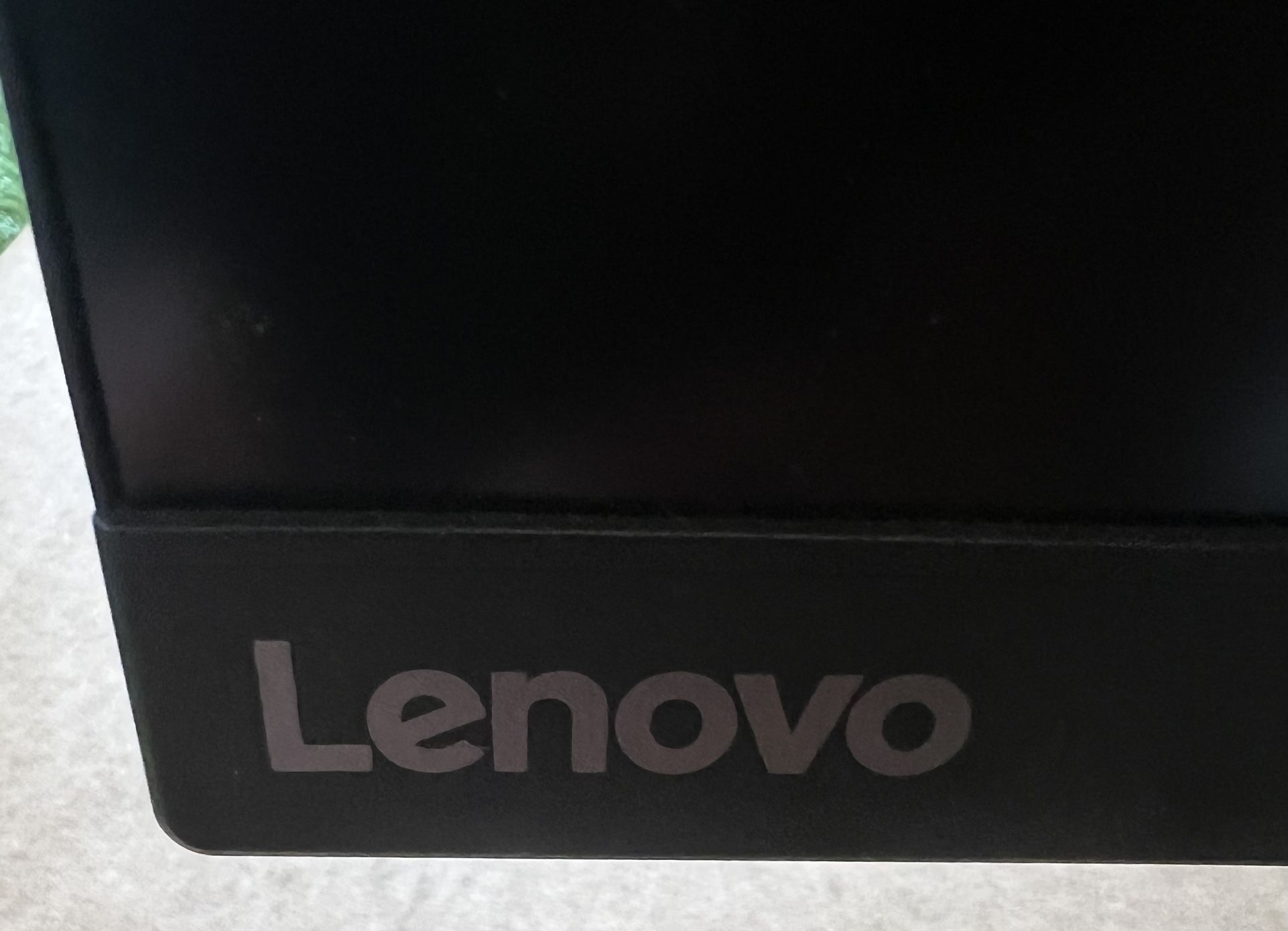 LENOVO C32qc-20 LED Monitor 