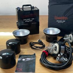 Speedotron Explorer 1500 Digital Portable Strobe Kit (1500ws)