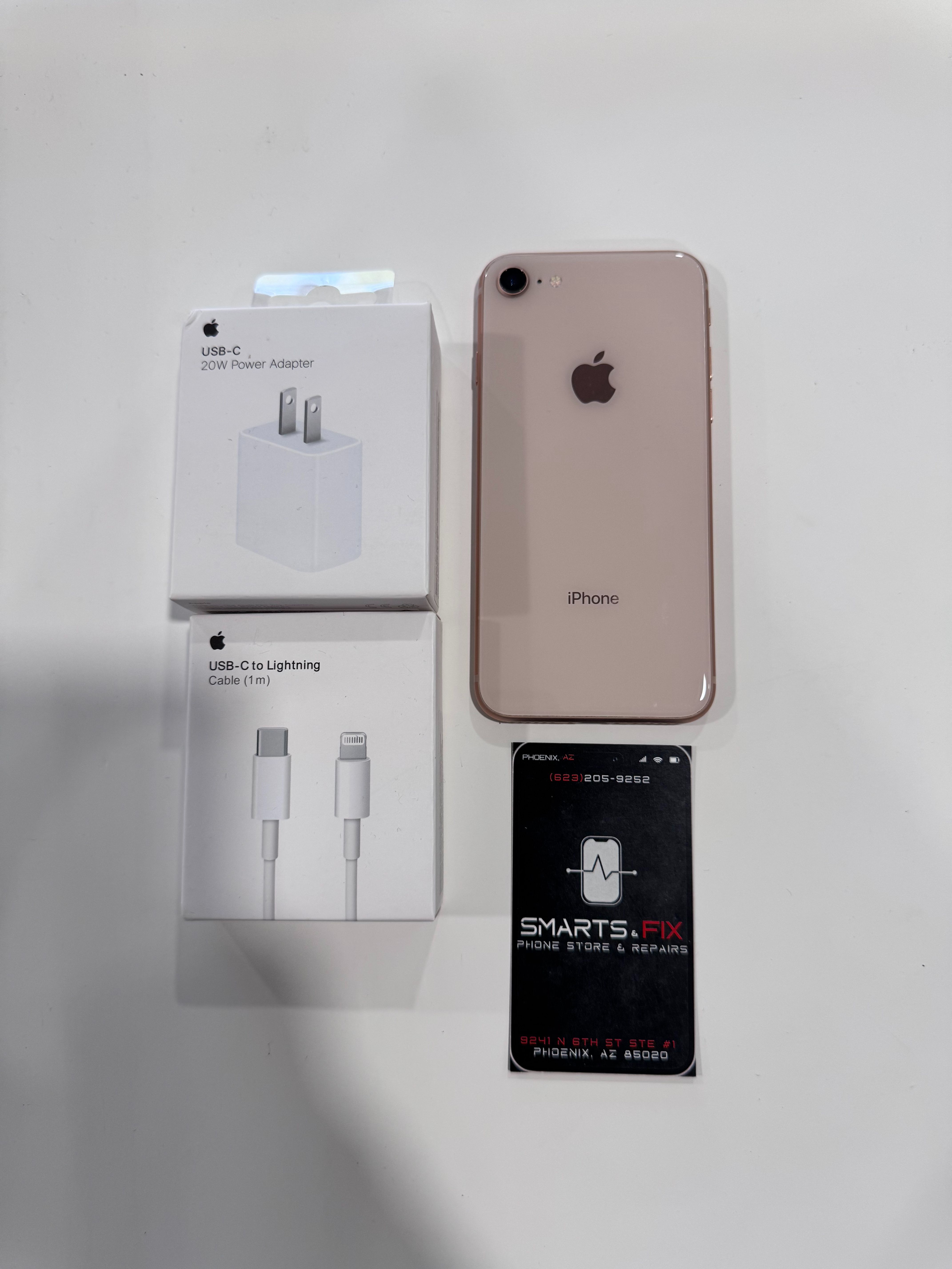 Apple iPhone 8 64 GB - Gold (Unlocked) + Warranty