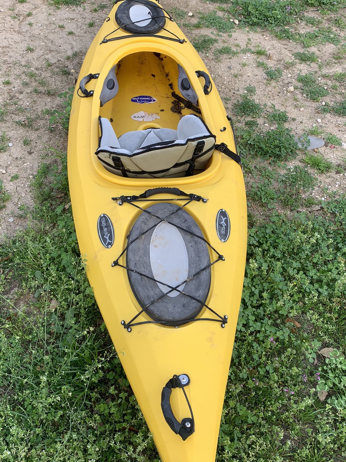 Kayak Yellow