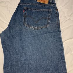 Levi Jean 550  Size 38/32
