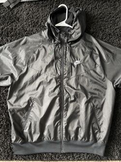 Men’s Nike windbreaker jacket
