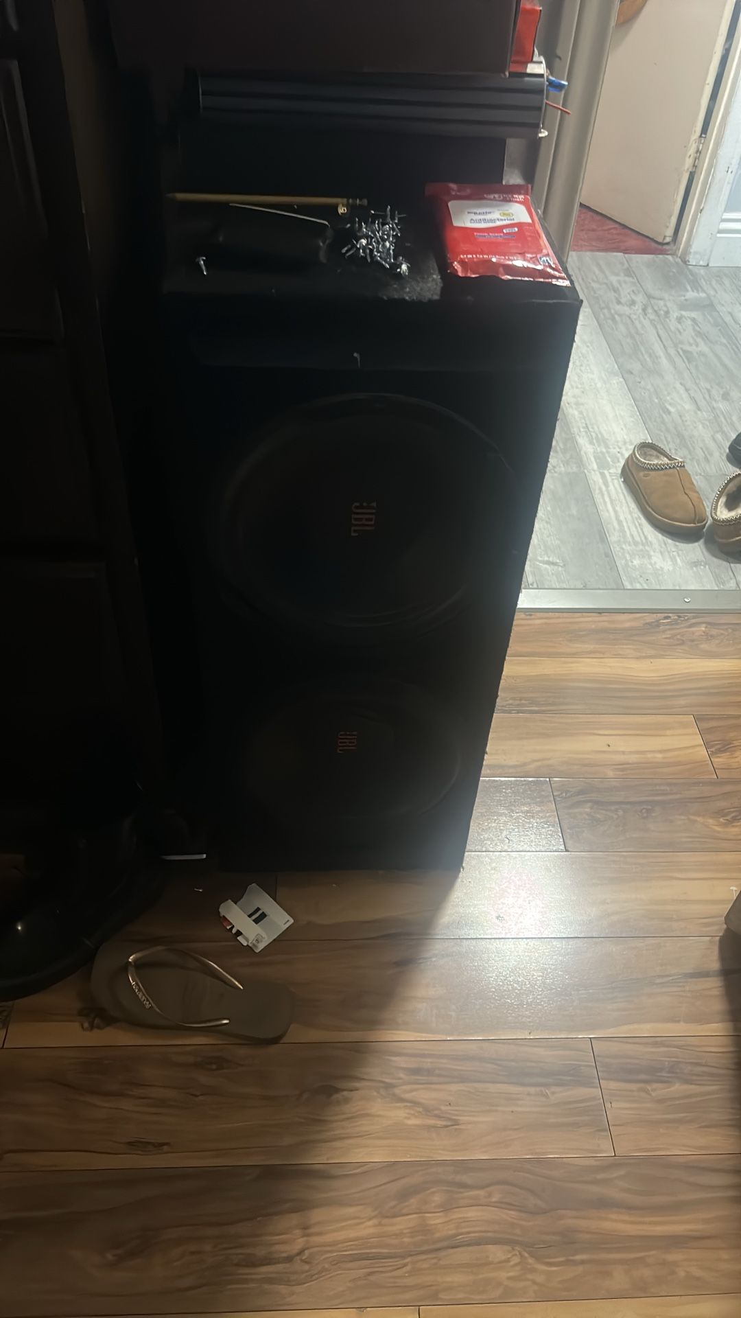 Subwoofer box