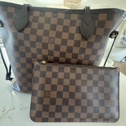Louis Vuitton Neverfull Damier MM