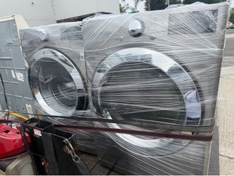 LG front load washer 4.5 cu ft gas dryer 7.5 cu ft stainless steel like new condition