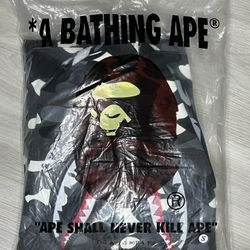 BAPE City Camo Shark WGM Full-Zip Hoodie Size Small