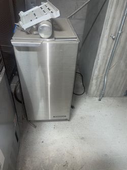 Ice Maker 