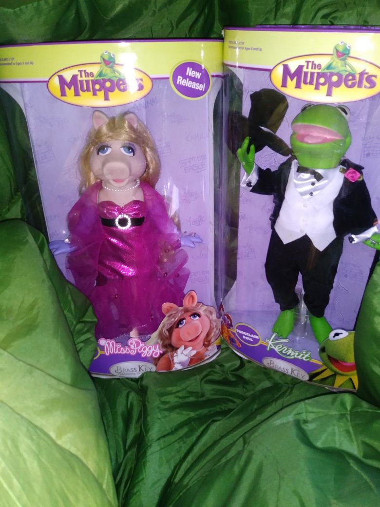 The Muffet Babies Proclain dolls set