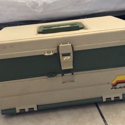 Vintage Tan/Green Plano 707 Fishing Tackle Box