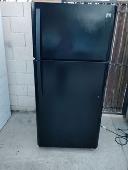 KENMORE Refrigerator