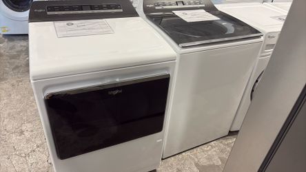 Whirlpool Topload 2 in 1 Removeable Agitator Washer with Gas Dryer Set