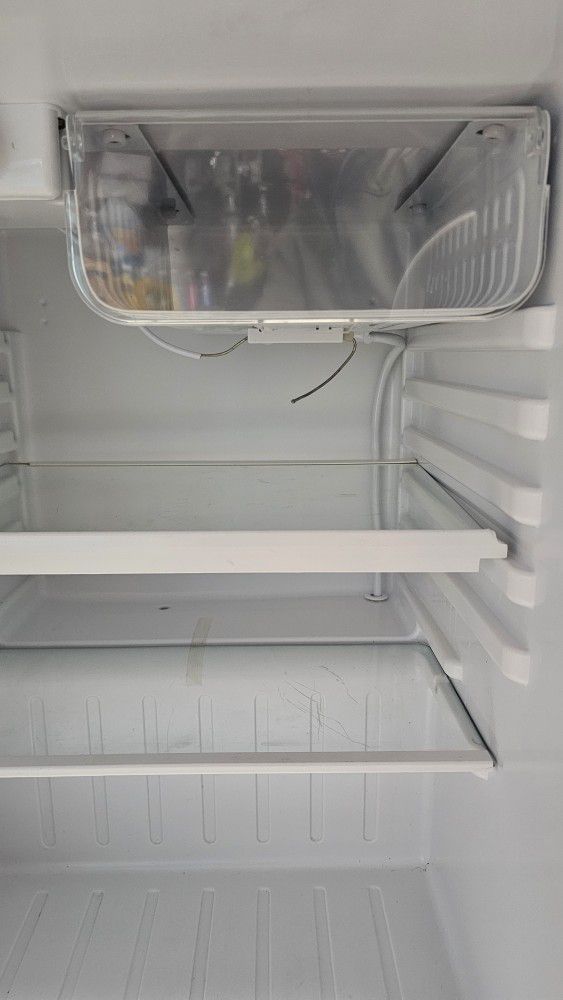 Dorm Decor Slim White Console - mini fridge & microwave cabinet (used) for  Sale in Suwanee, GA - OfferUp