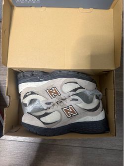 New balance 2002 r Size 9.5