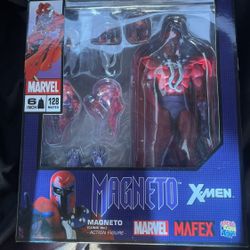 Mafex 128 - Magneto