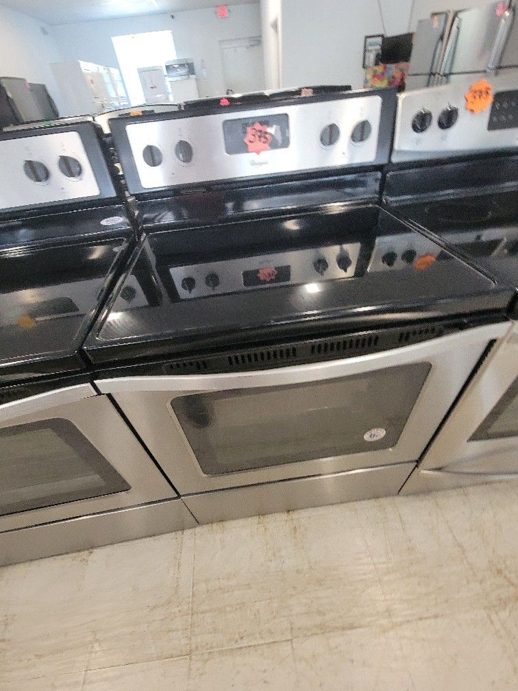 Whirlpool Electric Stove Used Good Condition With 90day's Warranty. 