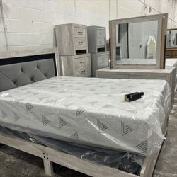 Queen/king Bedroom Set